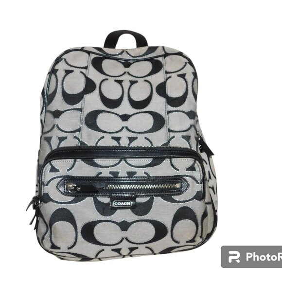Coach Daisy Outline Signature Metallic Backpack - Picture 4 of 15